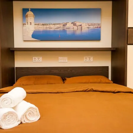 Apartment Seaside Serenity Corner By Aura Xghajra