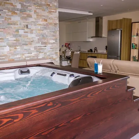 Seaside Serenity Corner By Aura Apartment Xghajra